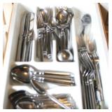 41 pcs Wallace Stainless Flatware & others