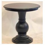 Powell Round End Table 26 x 27