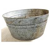 Vintage Galvanized Wash Tub - 11" x 24"