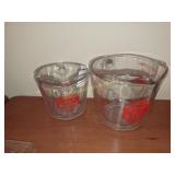 1 cup and 2 cup vintage measuring cups AS IS