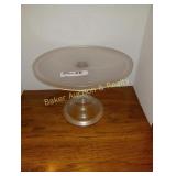 Round glass cake stand