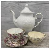 Royal Kent Poland Teapot & Tea Cups