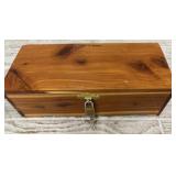 Trees Of Mystery Cedar Box w/Lock & Key