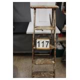 5 Foot Wooden Ladder