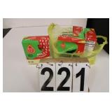 4 Boxes Kiwi Fruit Pouches  Apple & Strawberry