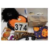 Small Tote of Halloween Decor w/ Place Mats