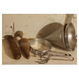 Sieve Strainers & Wooden Pestals