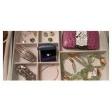 Jewelry Tray w Contents