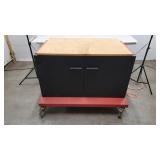 Rolling workbench/toolbox