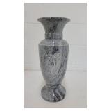 Marble vase with dragon