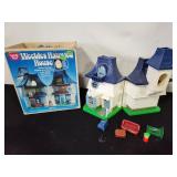 Hasbro Weebles Haunted House and accessories