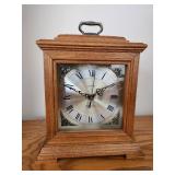 Linden mantle clock