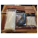 300 assorted cable ties