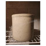 Vintage 1 gallon pickling crock, no visible