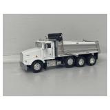 1:64 DCP Kenworth T800 White Dump Truck