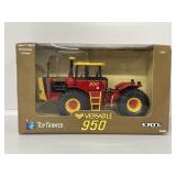 1:32 Versatile 950 Toy Farmer