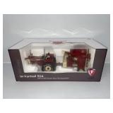 1:16 IH 504 "Firestone" w/ IH 1150 Grinder Mixer