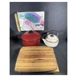 Wooden cutting boards, Teapot