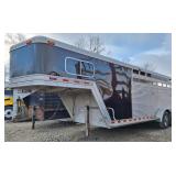 2000 Barrett 3-Horse Aluminum Weekend Trailer