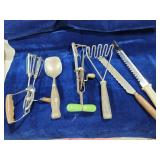 Kitchen hand utensils