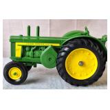 John Deere 820 Diesel Die-Cast Tractor