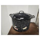 Granite Canner with lid and rack