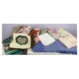 Table Cloths & Other Kitchen Linens