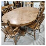 Dining table & 7 chairs