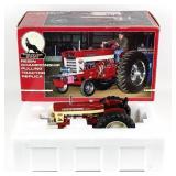 1/16 SpecCast "Survivor 2000" Farmall 460 Puller