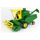 Custom 1/16 John Deere 105 Combine