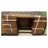 Wood Office Desk w/ Drawers, 5ï¿½ x 30? x 31?