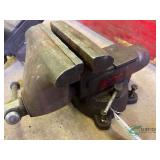 Bench vise