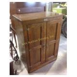 Reproduction oak White Clad ice box entertainment