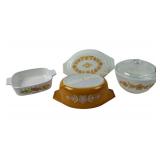 Pyrex Bakeware Set with Lids, and Corelle