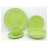 Fiesta Post 86 20 pc place setting, chartreuse,