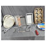 Pie Pans, Muffin Pan, Bread Pans and More