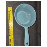 Prizer ware Enamel sauce pan