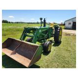JD 3020 Gas Tractor w/ JD 148 loader, Nice clean cond.