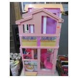 DOLL HOUSE