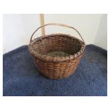 VINTAGE BASKET