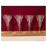 Set of 4 Feather Pattern Wine Glasses