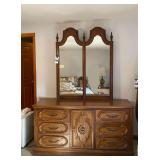 Dresser w/Mirror