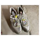 Reebok shoes sz8.5