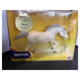 Breyer no. 700394 unicorn