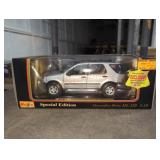 Maisto 1997 Mercedes-Benz ML 320 Model Car