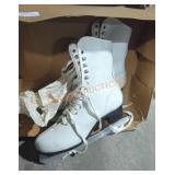 Size 6 Vintage Ice Skates