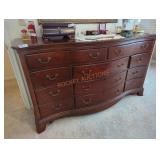 Thomasville Wood Dresser