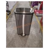 30Liter Rectangular Trash Can With Foot Pedal