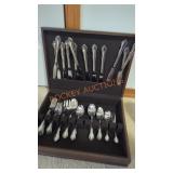 silverware set