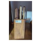 Kitchen knife and block set